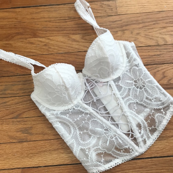 VS Luxe Lace Up Corset! - Picture 2 of 4